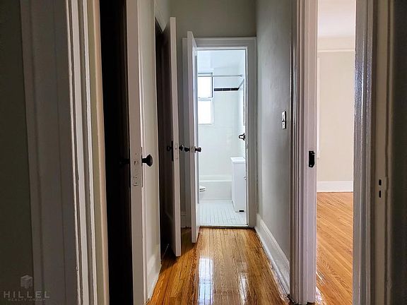 3rd image of 4535 46th St APT 3B