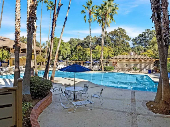 310 N Civic Dr APT 101, Walnut Creek, CA 94596