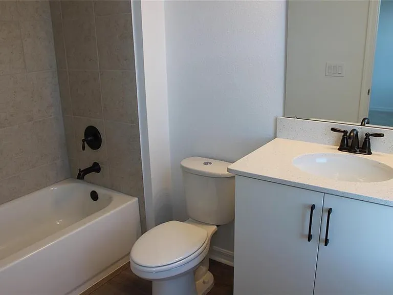 9186 Waverly Walk Dr — Photo 10