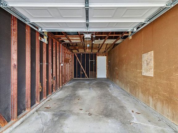 5th image of 113 Lasalle St #3