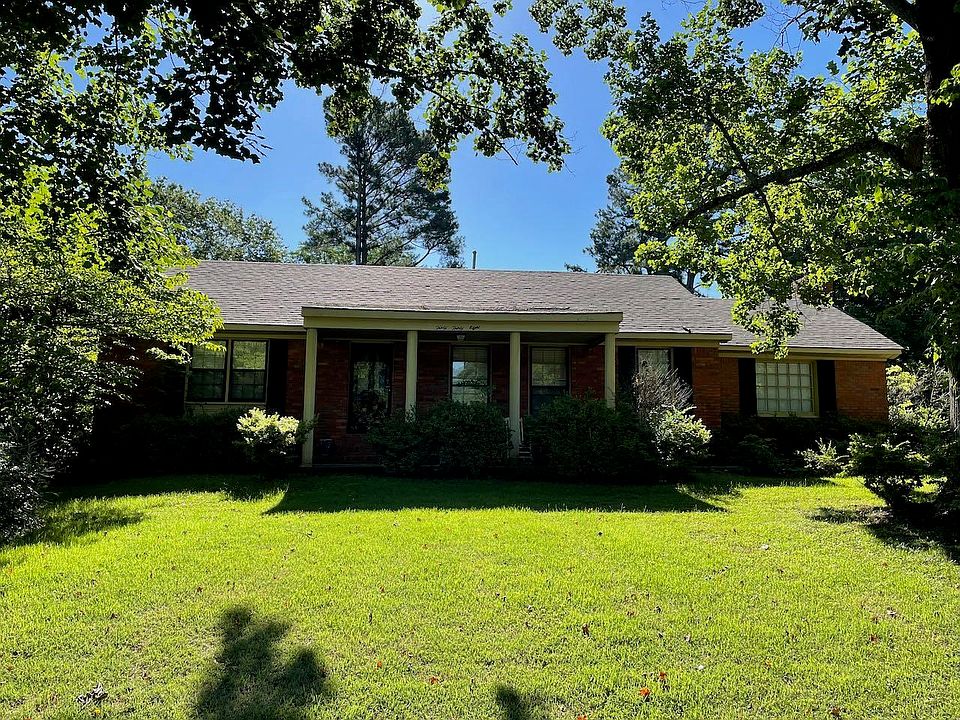 1st image of 3038 Chaucer Ln