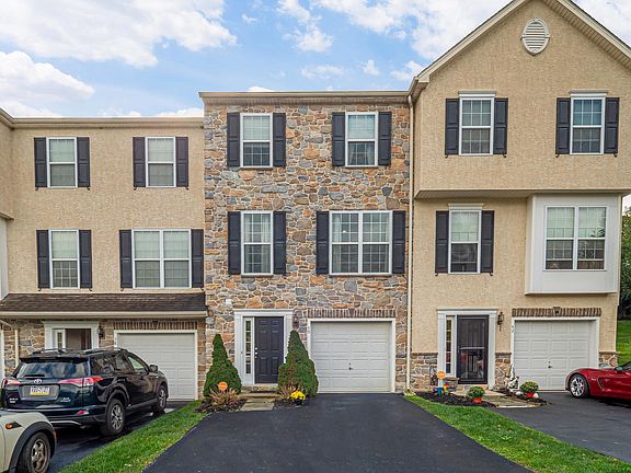 2nd image of 40 Lukens Mill Dr
