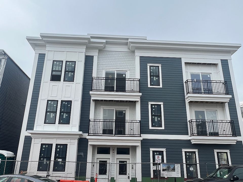 2nd image of 126 D St #Dt68x8