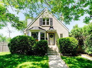 6046 N Harding Ave, Chicago, IL 60659