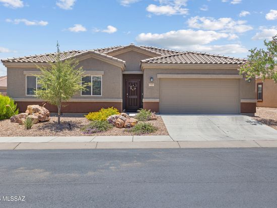 1061 W Valley Meadow Ln, Sahuarita, AZ 85629