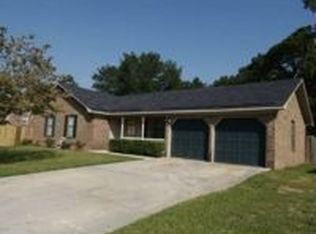 453 Fox Hunt Rd, Goose Creek, SC 29445