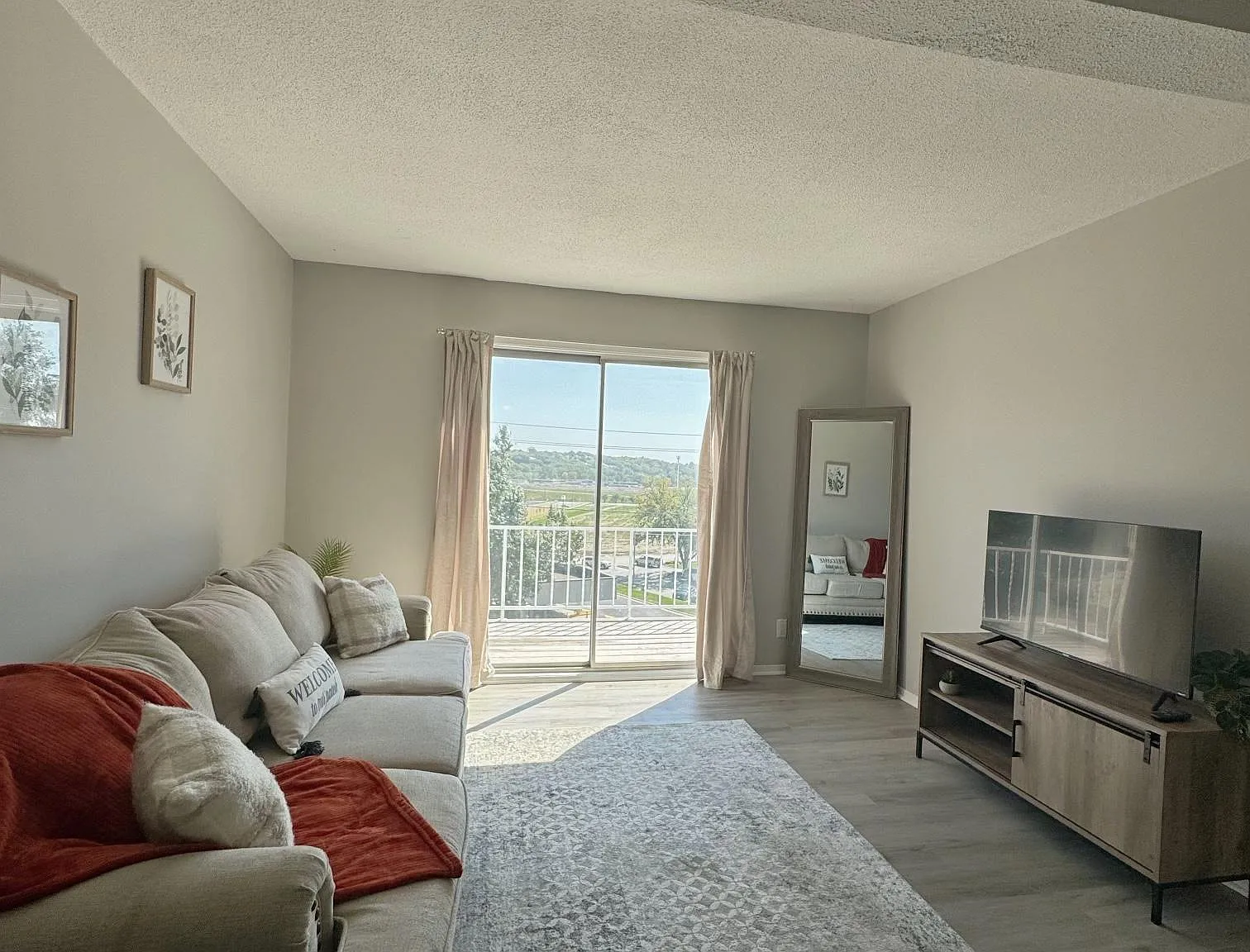 242 Bennett Ave — Photo 4