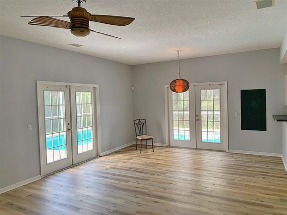 3rd image of 75 Atlantic Oaks Cir #B