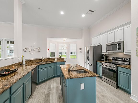 5th image of 869 Seven Gables Cir SE