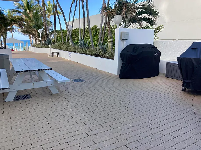 4010 Galt Ocean Dr #206 — Photo 14