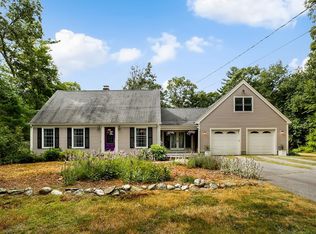 8 Matawa Dr, Assonet, MA 02702