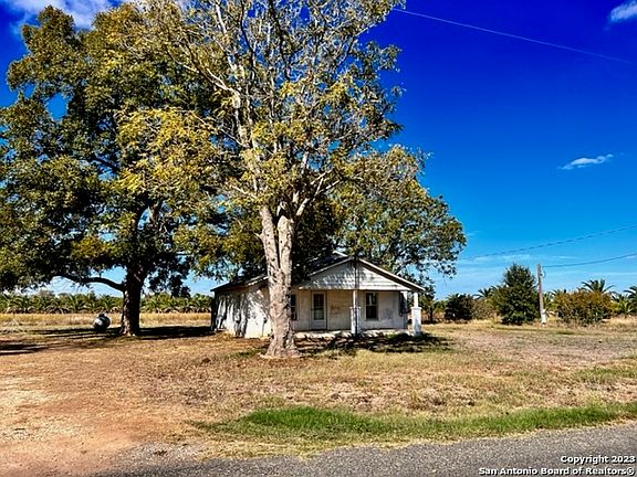 2nd image of 481 COUNTY ROAD 5702