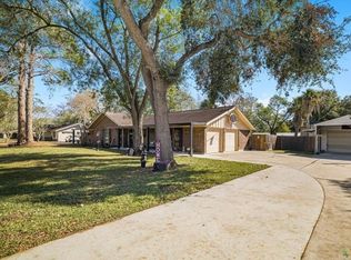 204 Brooks Rd, Victoria, TX 77904
