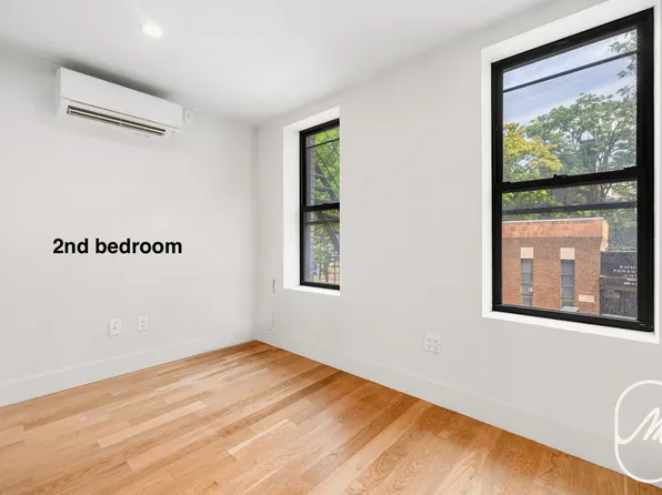 738 East 6th Street image 14 of 18