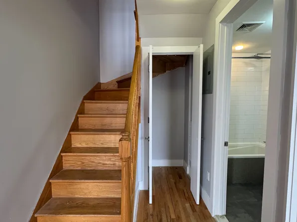 365 Tompkins Avenue image 11 of 17