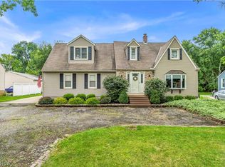 10037 Sprague Rd, North Royalton, OH 44133