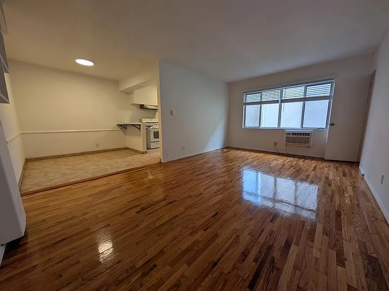 7261 Franklin Ave #10 — Photo 7