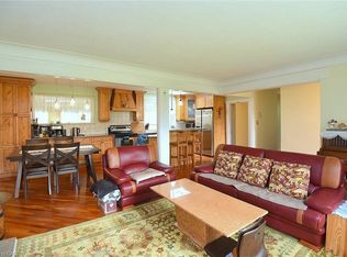 564 Evans Rd, Hamilton, ON L8B 0G7