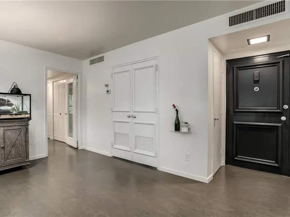 4550 Warwick Blvd APT 411, Kansas City, MO 64111