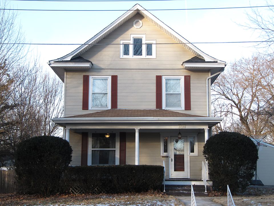 1st image of 1916 S Norton Ave