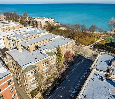 7700 N Eastlake Ter #2