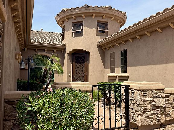 3rd image of 4258 E LOS ALTOS Road