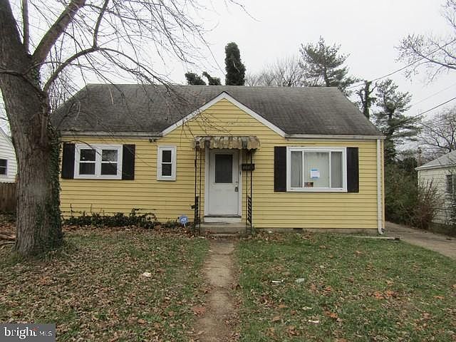 1st image of 2711 Lakehurst Ave