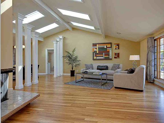 3rd image of 13208 SE 42nd Pl