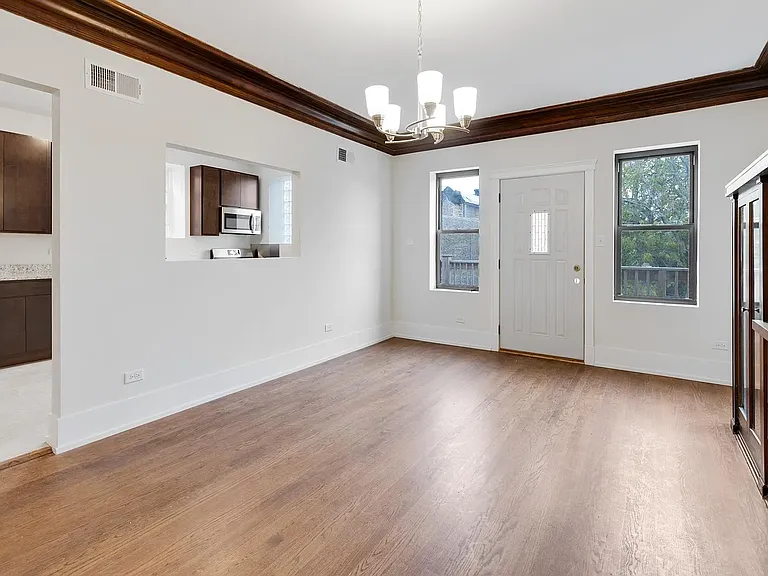 6041 S Saint Lawrence Ave #2N — Photo 8