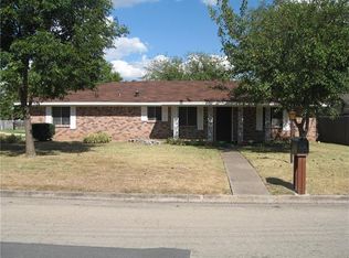 1201 Estes St, Benbrook, TX 76126