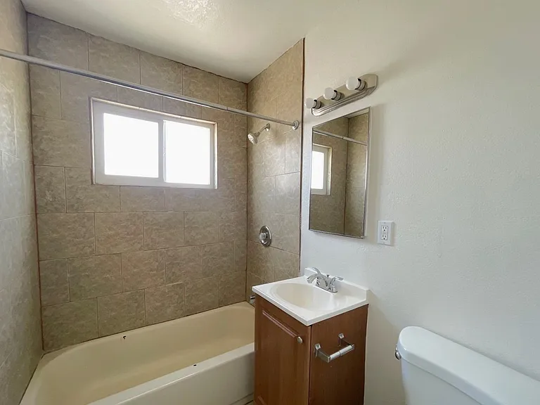Pueblo Bonito Apartments — Photo 36