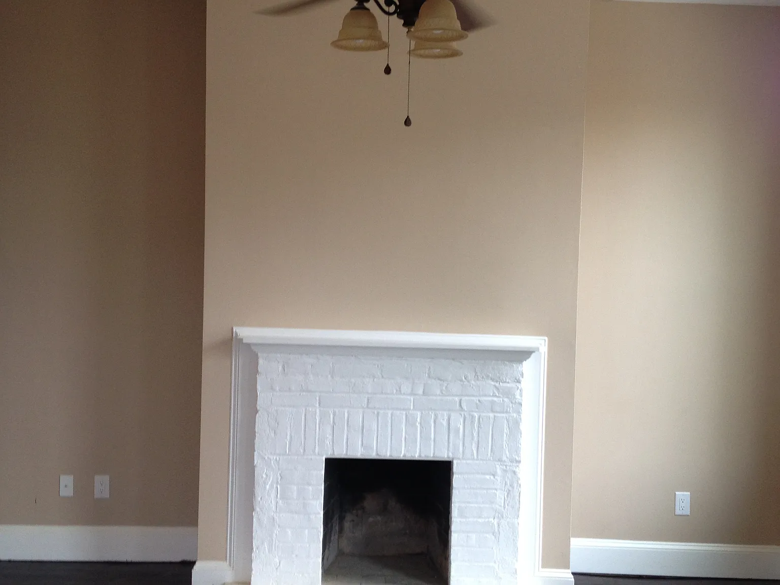 2813 E Broad St — Photo 4