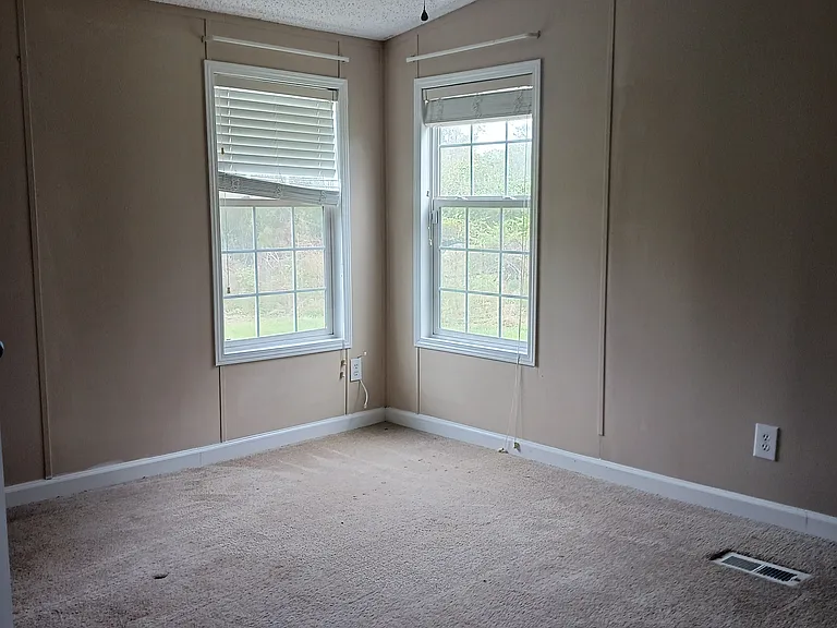 875 Darwin Joseph Rd — Photo 11