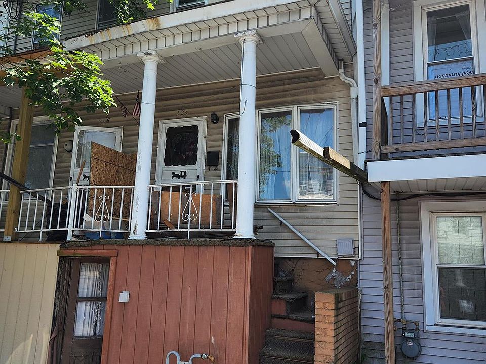 1st image of 224 East Ave