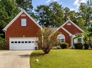 1027 Creekshire Way, Lawrenceville, GA 30043