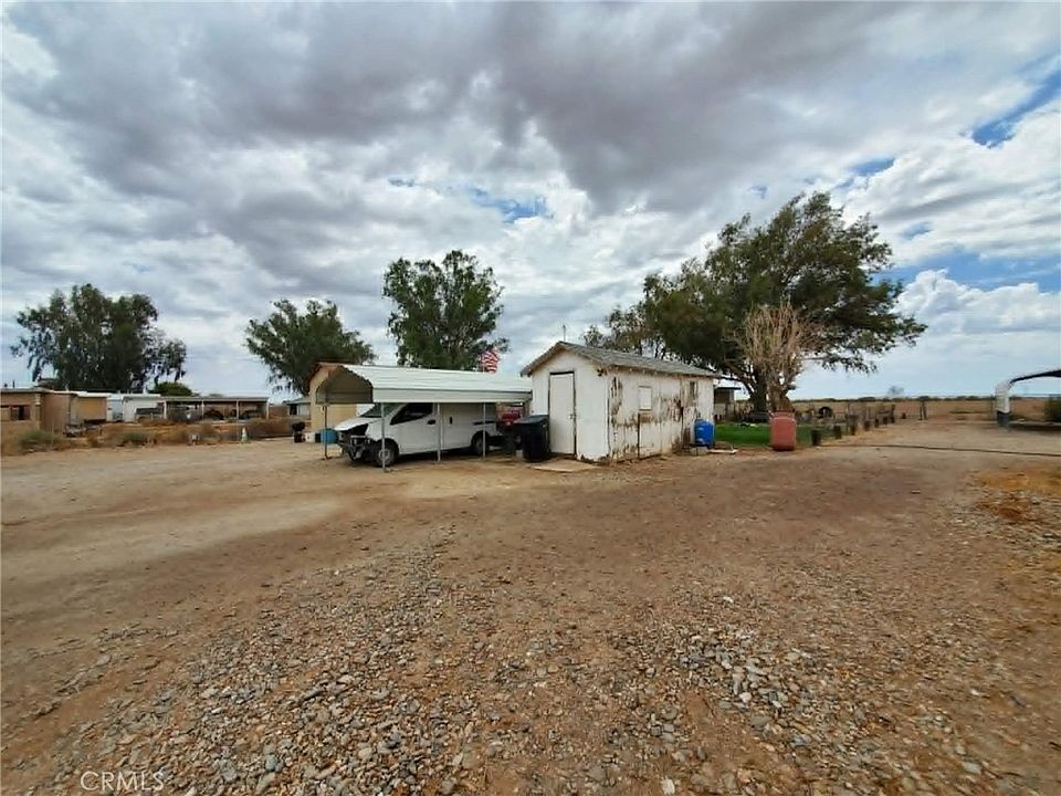 2nd image of 5631 Colorado River Rd