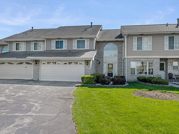 2nd image of 475 Sarah Ct