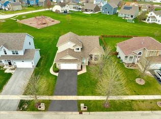 1413 Riverhaven Trl, Joliet, IL 60431