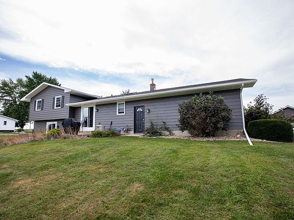 3rd image of 12406 Cedar Rd