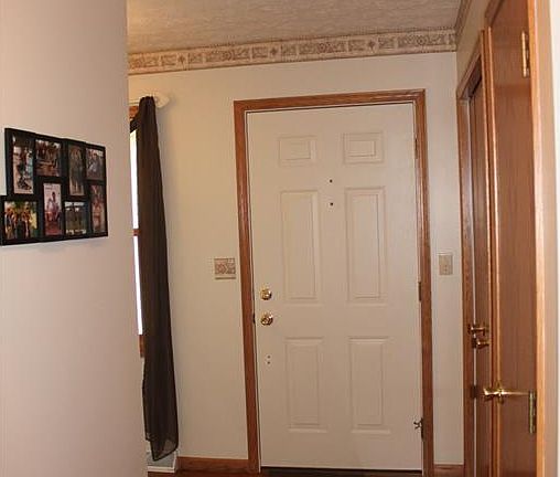3rd image of 1395 Smith Dr