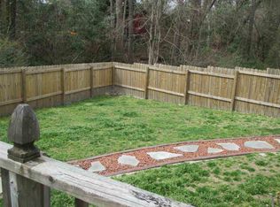 704 Plaza Dr, Jacksonville, NC 28540