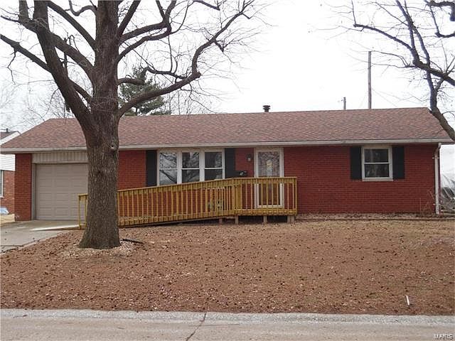 1st image of 9 Country Lane Ct