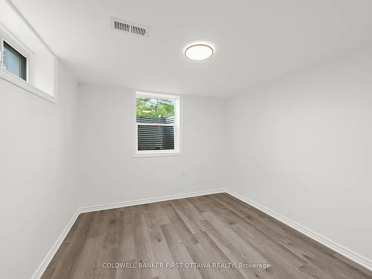 26 Spring Garden Ave — Photo 28