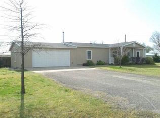 727 S Iowa Ave, Kanopolis, KS 67454