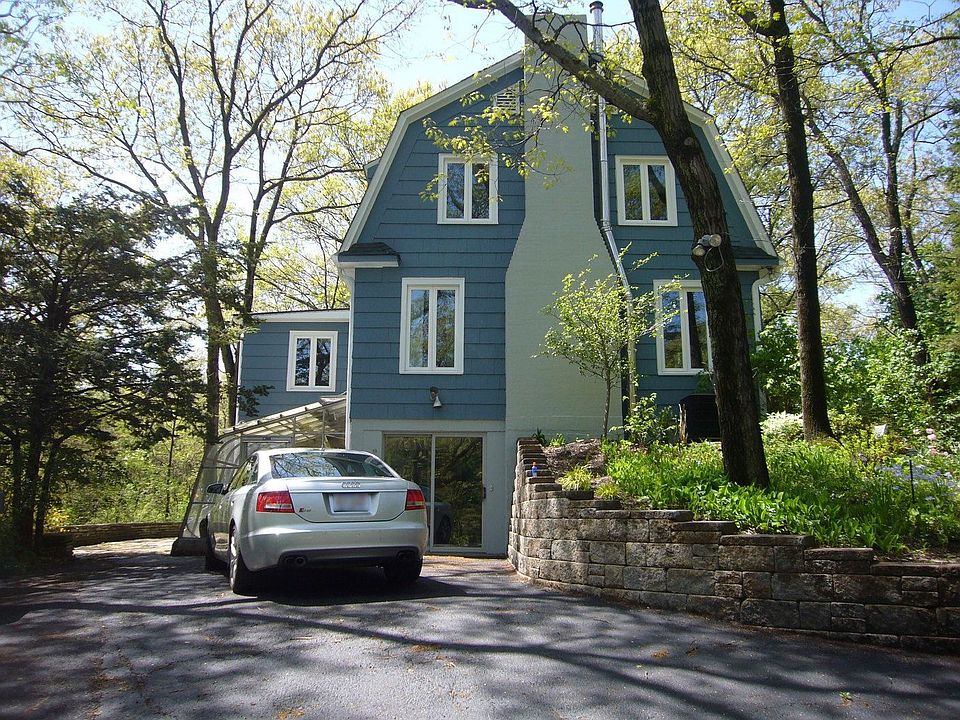2nd image of 5 Oak Dr