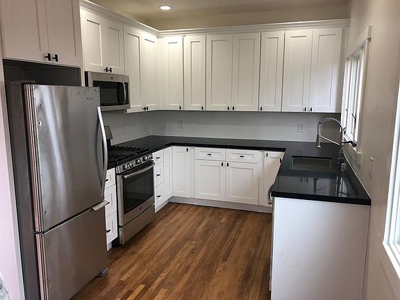 4th image of 2464 Adams Ave