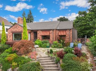 1808 28th Ave W, Seattle, WA 98199