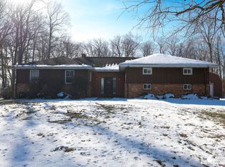 2165 Lakeside Rd, Erie, MI 48133