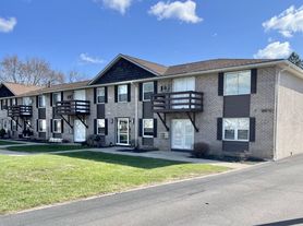2594-2608 Dewey Ave