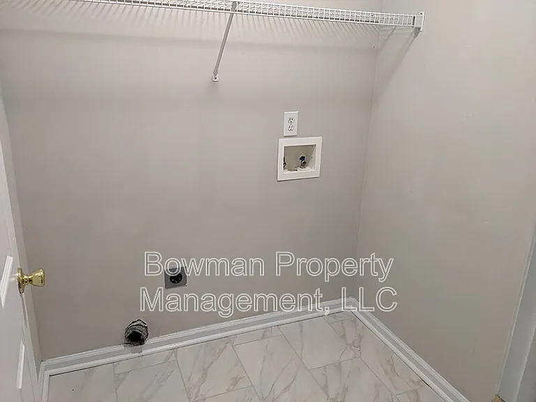 239 Jasmine Trl — Photo 21
